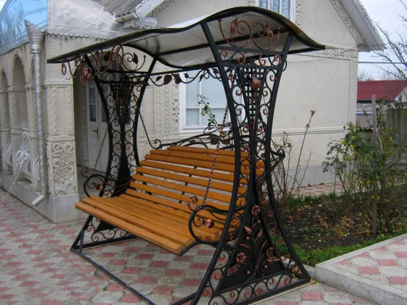 Кованые качели
